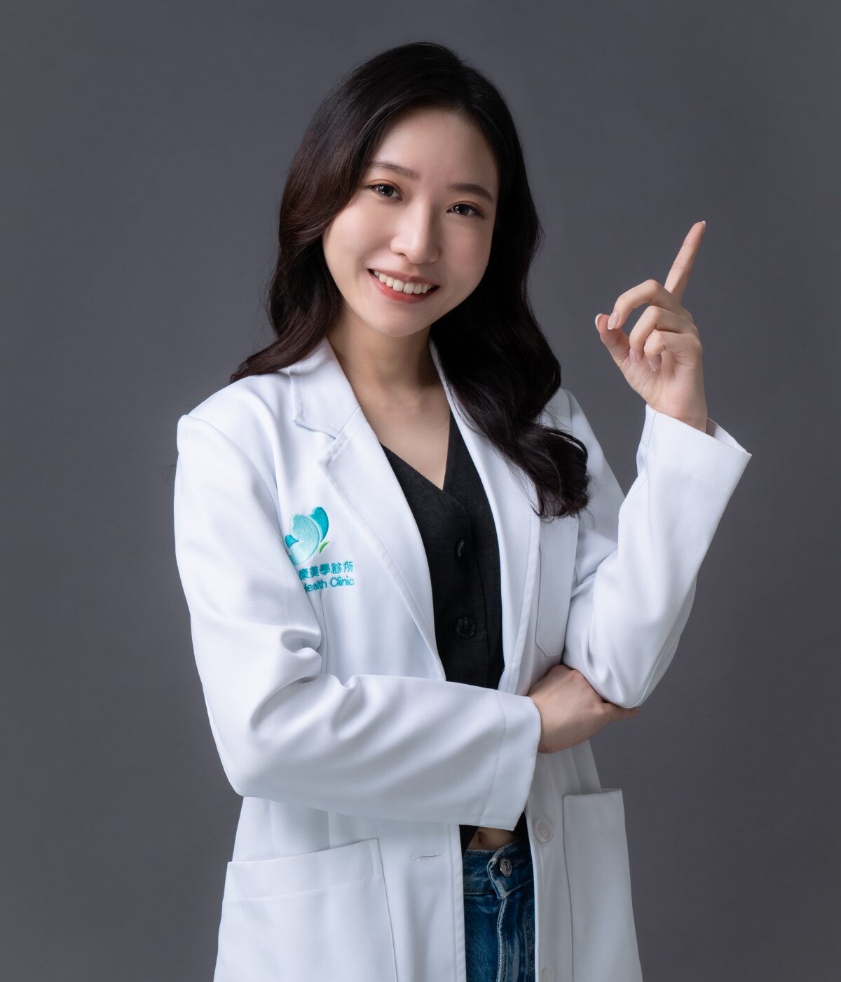 2025下半年醫美趨勢！不同年齡熱門療程怎麼選？做對比做多更重要，解除醫美焦慮！